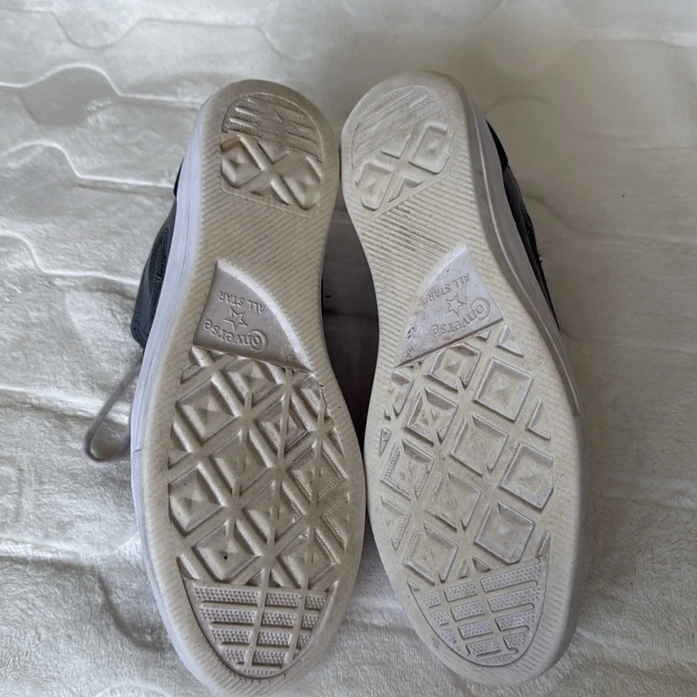 Converse Womens/Mens Grey Low-Top‎ Skate Style Sneakers Size 7.5 / 10.5 Sporty
